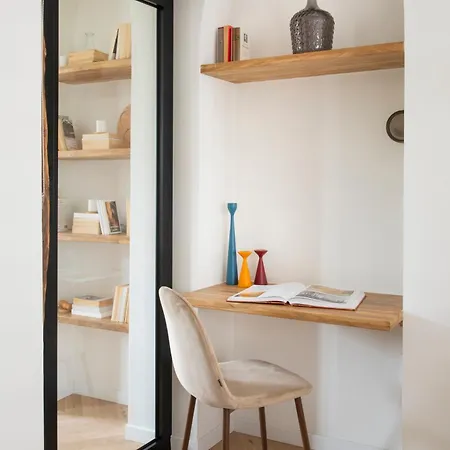 Stunning Architect-designed Parisian Flat Apartment
